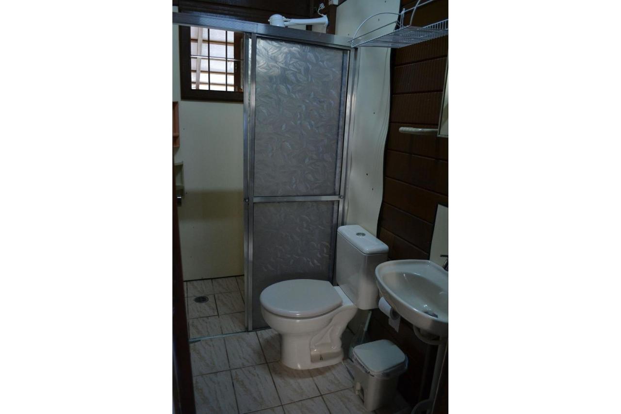 0006.06 -Maranduba - Chale -2 Dorm - 8 Pess - 3 Quadras Do Mar - Piscina Coletiva - Wifi Churrasqueira,Ar Condicionado 乌巴图巴 外观 照片